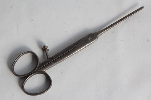 Ancien instrument médicale - ancien,