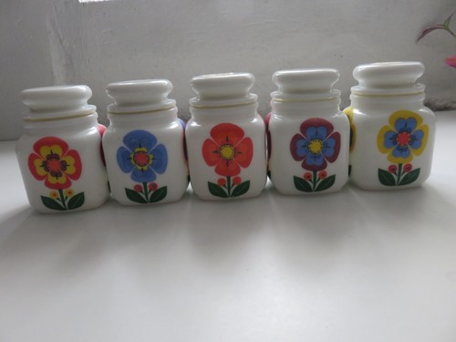 Série pots à épices - série,