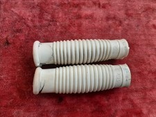 2 POIGNEES DE GUIDON DE VELO ROD velo Peugeot vintage bike  ??  F01