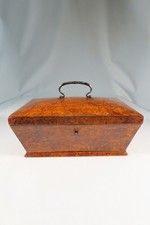 ANCIEN GRAND COFFRET A BIJOUX EN PLACAGE DE LOUPE EPOQUE CHARLES X MIROIR