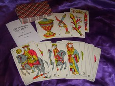 Jeu de cartes espagnoles oracle divinatoire style tarot de Marseille