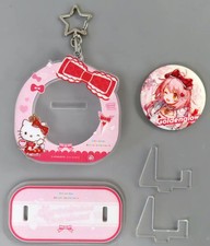 Coffret acrylique et badge Golden Glow Hello Kitty Arknights Sanrio