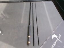 CANNE à MOUCHE 9 Pieds Carbone semi parabolique.