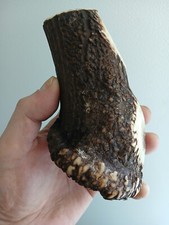 227. Matériau du manche du