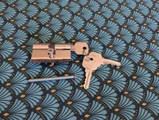 Un cyl canon européen Locinox 54mm avec 3 clés neuf