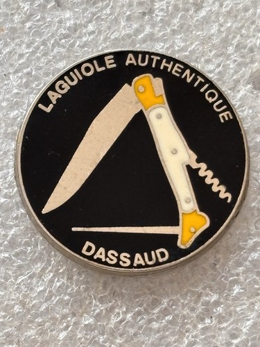 Pin couteau knife - pin’s,