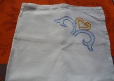 SERVIETTES DE TABLE BRODEES