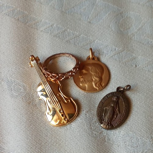 Lot bijoux fantaisie - , plaqué