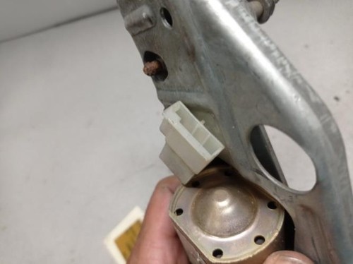Moteur essuie glace arriere
