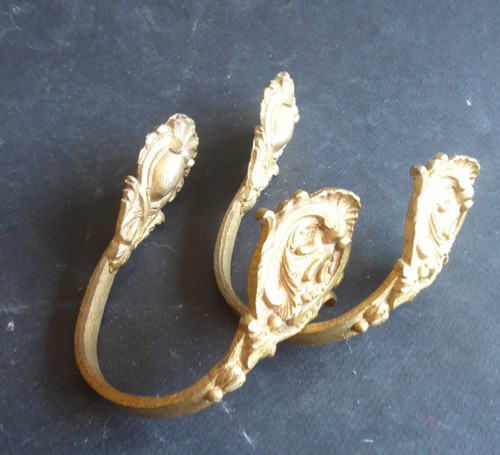 élément décoration attache
