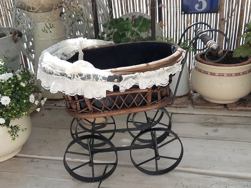 Petit landau ancien - petit,