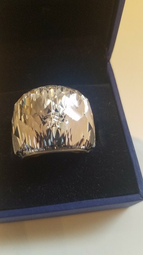 Stunning genuine swarovski - genuine,