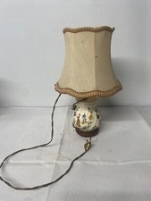 Ancienne jolie lampe à chevet en céramique porcelaine ? Avec socle en bois
