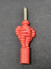 Bibendum Michelin rouge