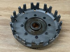 UNE CLOCHE EMBRAYAGE BETA RIEJU YAMAHA SHERCO MINARELLI 50 AM6