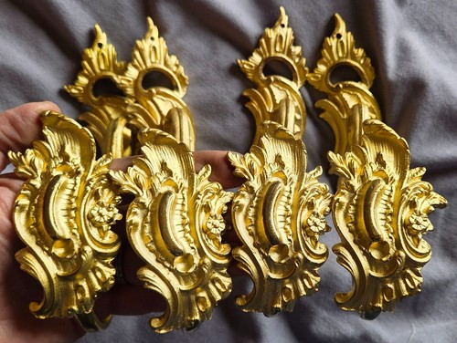 Lot embrasses en bronze - de,