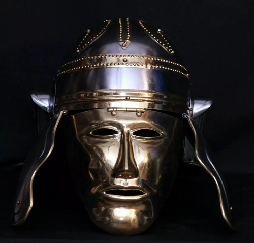 Ancien casque romain