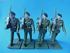 Lot de soldats en plastique