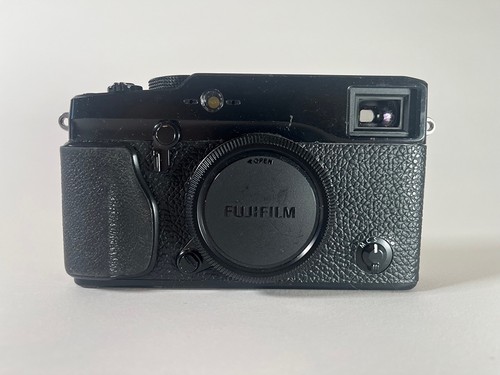 Fujifilm pro1 mirrorless - fujifilm,