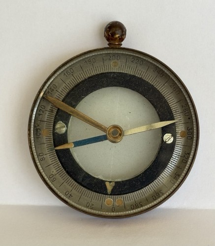 Boussole militaire ancienne - boussole,