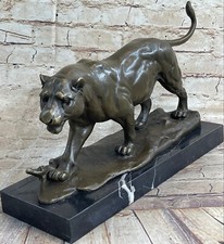 Grand Bronze Sculpture Lion
