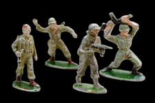 4 figurines QUIRALU soldats
