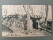 CPA, SAUMUR (49), Le Grand Dolmen de Bagneux+ Timbre Tuberculose