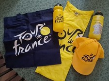 TOUR DE FRANCE - Musette - 2 Tee Shirt 3XL Et XL - 02 Bidons - Casquette - Sac -