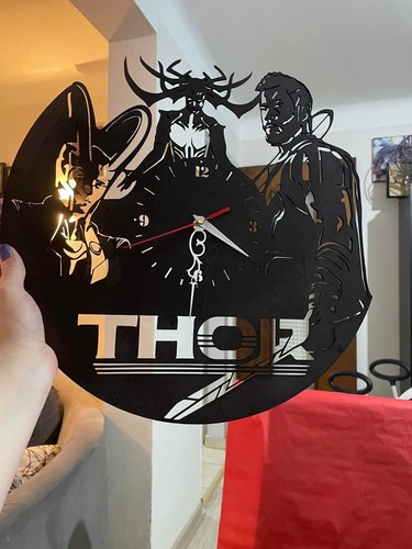 Thor horloge découpé - thor,