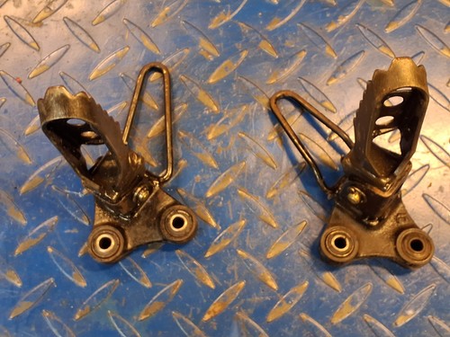 Paire cale pied pilote - pied,