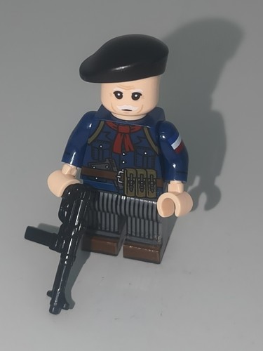 Ww2 french soldier minifigure - ww2,