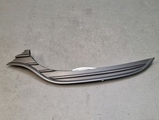 Enjoliveur sous phare gauche noir - Renault Clio IV phase 2 - 260946277R *