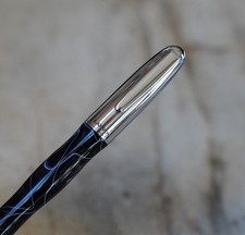 STYLO ROLLER LANVIN EN RESINE