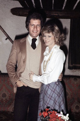 Singer joe dassin married - joe,