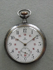 BELLE MONTRE À GOUSSET OMEGA EXTRA PLATE en parfait état de fonctionnement