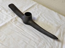 Outil à main Pioche en acier