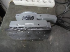 Ponceuse vibrante électrique