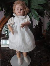 poupée ancienne des années