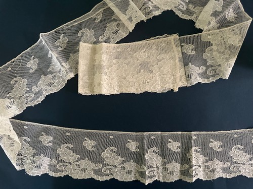 Dentelle ancienne mécanique