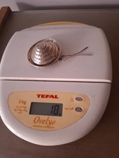 PASSOIRE A THE EN ARGENT , POINCON MINERVE ( 18 GRAMMES )