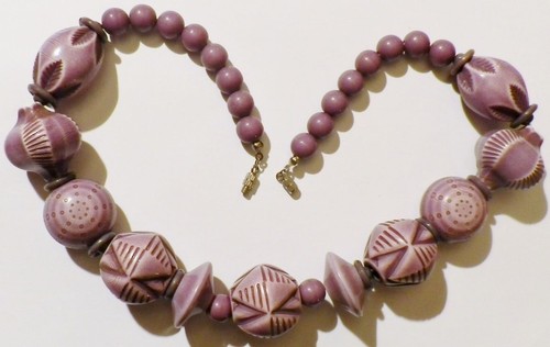 Collier des années grosses - des,