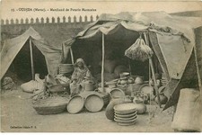 MAROC  OUDJDA  Marchand de poterie marocaine