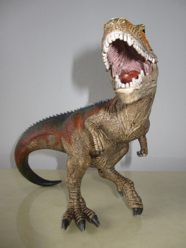 Superbe grand dinosaure - superbe,