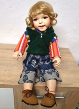 Poupée d'artiste poupée en