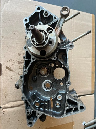Carter moteur droit - moteur, et