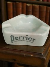 Cendrier publicitaire vintage Perrier ancien objet de collection rétro bistrot d