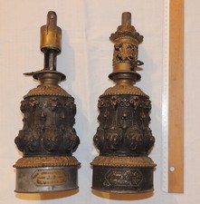 Paire de lampe à pétrole