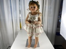 Poupée d'artiste Monika