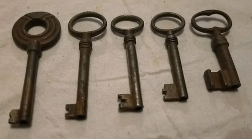 Clés forées clefs - forées, /