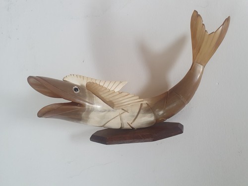 Poisson décoratif sculpté - , en